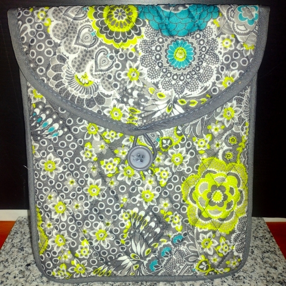 iPad Tablet Case. Padded Sleeve Cover. For 10" x 8" Tablet. Paisley Color. - Picture 2 of 4